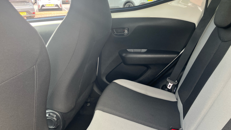 Toyota Aygo 1.0 VVT-i X-Press 5dr Petrol Hatchback